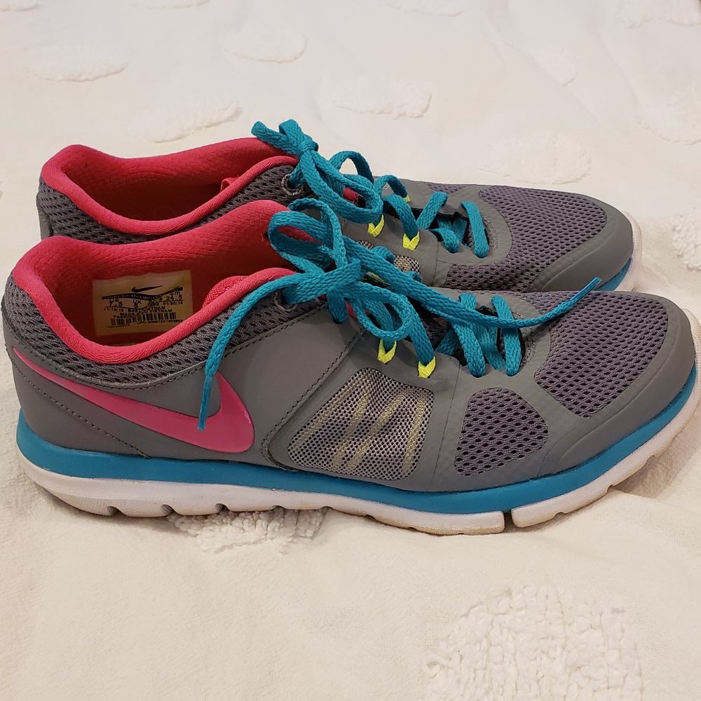 Nike Running Tennis Shoes